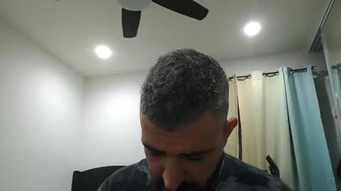 Snapshot of h0nest84 chatting on December 2024 06:30:02 AM h0nest84 online show from December 2024 06:30:02 AM