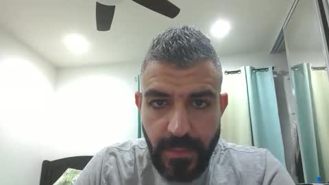 Snapshot of h0nest84 chatting on December 2024 08:38:02 AM h0nest84 online show from December 2024 08:38:02 AM