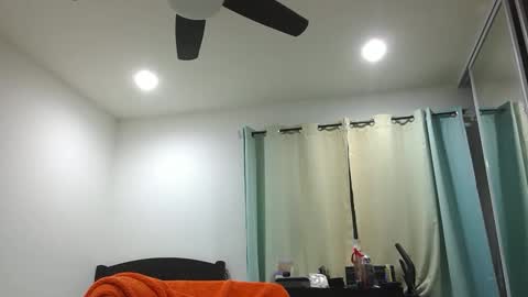 Snapshot of h0nest84 chatting on December 2024 06:16:02 AM h0nest84 online show from December 2024 06:16:02 AM