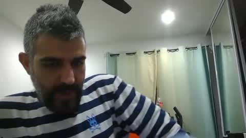 Snapshot of h0nest84 chatting on February 2025 05:35:02 AM h0nest84 online show from February 2025 05:35:02 AM