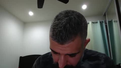 Snapshot of h0nest84 chatting on March 2025 06:05:01 AM h0nest84 online show from March 2025 06:05:01 AM