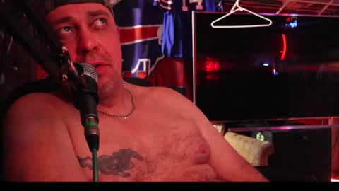 Snapshot of h0tttsteel chatting on December 2024 07:04:01 AM h0tttsteel online show from December 2024 07:04:01 AM