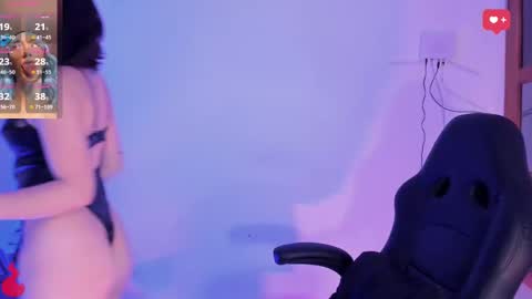 Snapshot of haanna_thompsoon chatting on December 2024 04:23:02 AM haanna_thompsoon online show from December 2024 04:23:02 AM