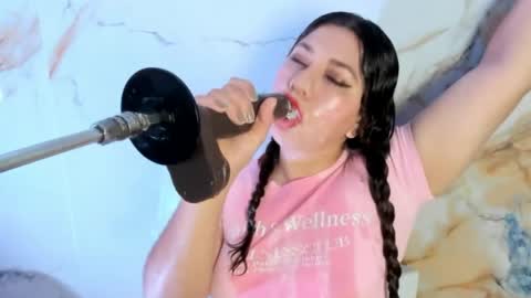 hade_cute2 online show from May 2026 04:05:02 PM