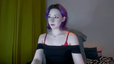 Snapshot of hadley_mills chatting on June 2026 07:35:02 PM hadley online show from June 2026 07:35:02 PM