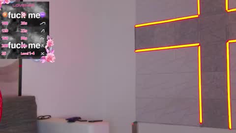 HaileyPeach online show from March 2026 06:18:02 PM