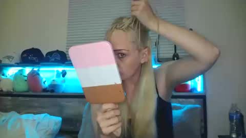 Hailey and d online show from October 2025 11:36:01 PM