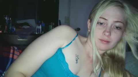 Hailey and d online show from October 2025 08:49:01 AM