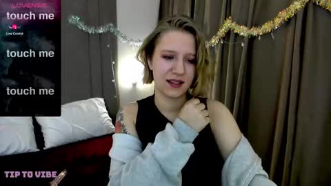 Hailey online show from January 2025 02:11:02 AM