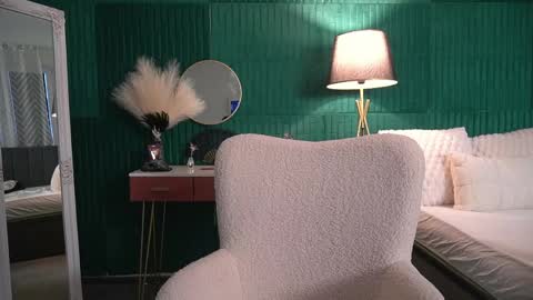 Hailey online show from March 2026 04:29:01 AM