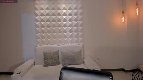 Hailey online show from March 2026 11:38:01 AM