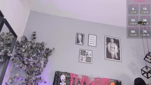 haileystonei online show from October 2025 11:35:01 AM