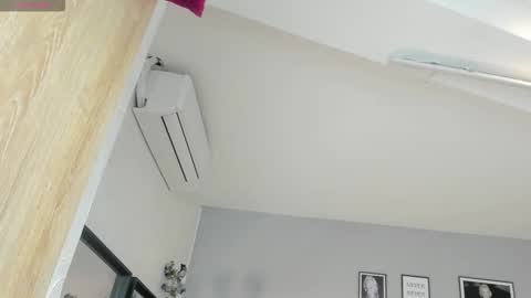 haileystonei online show from January 2026 11:15:02 AM