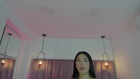 Haily online show from November 2025 07:40:03 PM