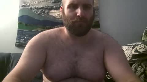 Snapshot of hairiestbear chatting on December 2024 07:21:01 AM Hairiest Bear online show from December 2024 07:21:01 AM