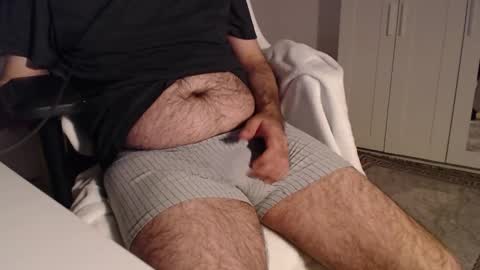 Snapshot of hairy_boy29 chatting on October 2025 09:48:01 PM hairy_boy29 online show from October 2025 09:48:01 PM