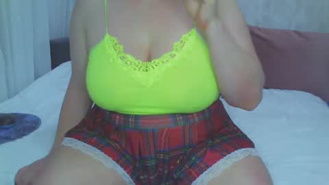Snapshot of hairy_vi chatting on February 2025 09:57:01 PM hairy vicky online show from February 2025 09:57:01 PM