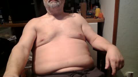 hairyarmpit_lover_1970 online show from February 2026 07:16:02 AM