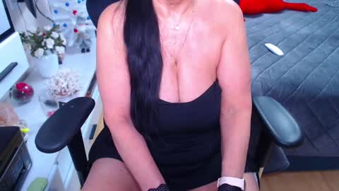 Monika online show from December 2024 12:34:01 PM