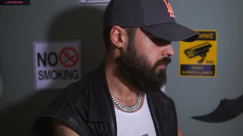 HairyRobXxX online show from November 2025 04:29:02 PM