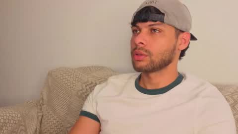 Independent       model  online show from January 2026 07:17:01 PM