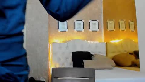 Snapshot of halaana_tendeer chatting on September 2025 01:18:01 AM halaana tendeer online show from September 2025 01:18:01 AM