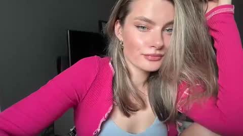 haley_rune online show from February 2025 10:26:01 AM