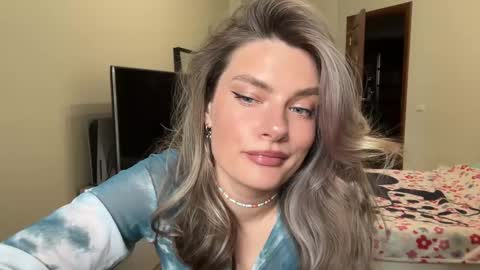 haley_rune online show from February 2025 11:41:02 AM