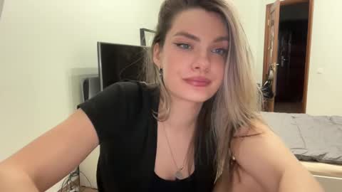 haley_rune online show from March 2025 04:32:02 PM