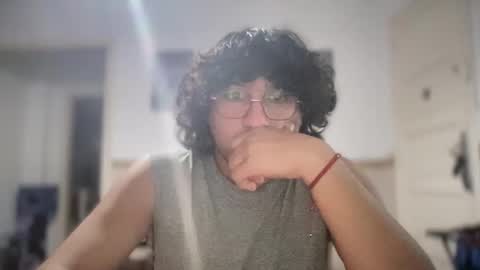 Snapshot of halfblood18 chatting on February 2026 10:40:01 PM halfblood18 online show from February 2026 10:40:01 PM