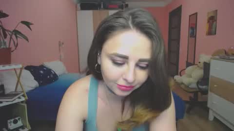 Snapshot of halleyg chatting on November 2025 03:34:02 PM Ann online show from November 2025 03:34:02 PM