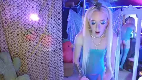 halovalentine online show from March 2025 01:35:02 AM