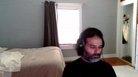 Snapshot of halycon2147818 chatting on May 2026 08:18:01 PM halycon2147818 online show from May 2026 08:18:01 PM