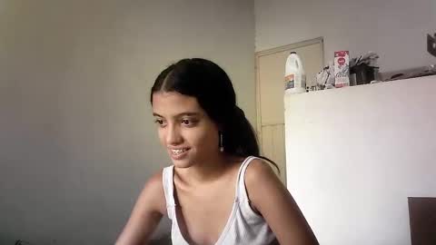 Snapshot of hambercrrist chatting on December 2024 07:01:01 PM hambercrist online show from December 2024 07:01:01 PM