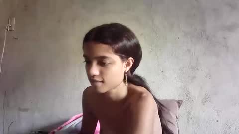 Snapshot of hambercrrist chatting on December 2024 05:11:01 PM hambercrist online show from December 2024 05:11:01 PM