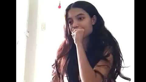 Snapshot of hambercrrist chatting on February 2025 04:04:01 PM hambercrist online show from February 2025 04:04:01 PM