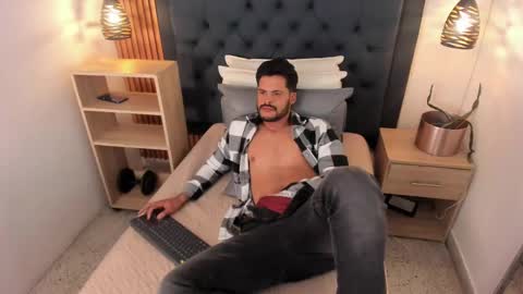 Hamilton online show from October 2025 03:40:01 AM