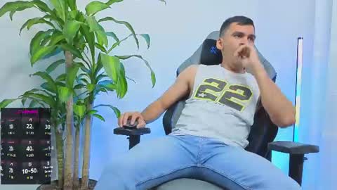 hamiltong12 online show from August 2026 07:23:02 PM