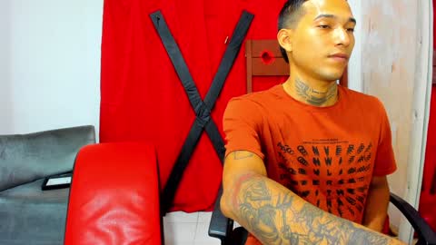 Hana and Zeta online show from February 2025 12:25:02 PM