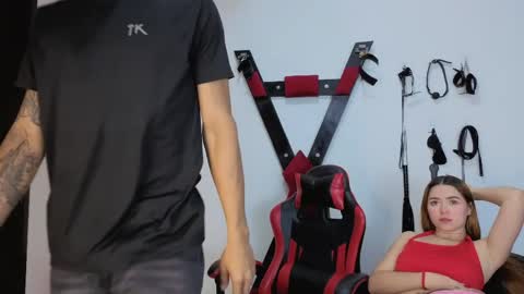 Hana and Zeta online show from April 2026 12:10:01 PM