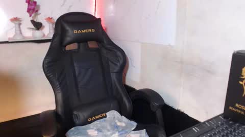 hana_soojin online show from April 2026 06:49:01 PM