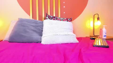 Snapshot of hanah_greey chatting on February 2025 01:39:01 PM HANAH online show from February 2025 01:39:01 PM