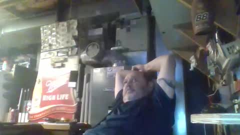 Snapshot of handiemanhere chatting on November 2025 02:16:01 PM naked man online show from November 2025 02:16:01 PM