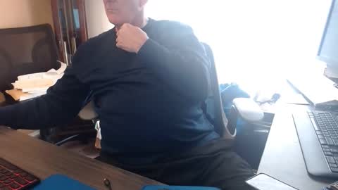 handsome_guy4u online show from April 2026 07:59:01 PM