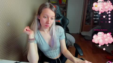 Snapshot of handsome_whale chatting on February 2025 08:58:01 PM Mila online show from February 2025 08:58:01 PM