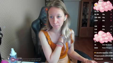 Snapshot of handsome_whale chatting on October 2025 11:32:02 AM Mila online show from October 2025 11:32:02 AM