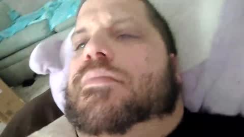 handsomedaddy198923 online show from September 2025 04:10:02 PM