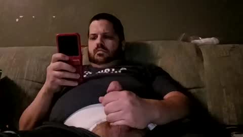 Snapshot of handsomedaddy198924 chatting on June 2026 07:28:01 AM Handsomedaddy198923 online show from June 2026 07:28:01 AM
