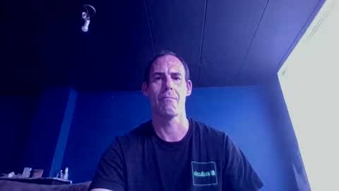 Snapshot of handsomeguy4ever chatting on October 2025 02:40:01 PM handsomeguy4ever online show from October 2025 02:40:01 PM