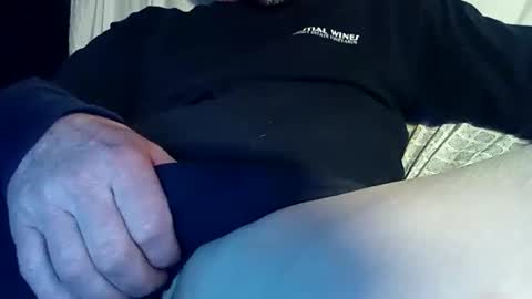 Snapshot of handsumload_11 chatting on November 2025 08:52:02 AM handsumload_11 online show from November 2025 08:52:02 AM